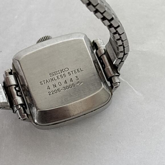Vintage Seiko Women’s Watch 2205-3009 Hi-Beat Automatic 17J Dainty Bracelet main image 6